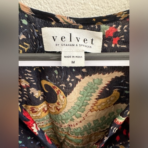 VELVET by Graham and Spencer 
GLIMMER DRESS - PAISLEY size Medium - Picture 13 of 14